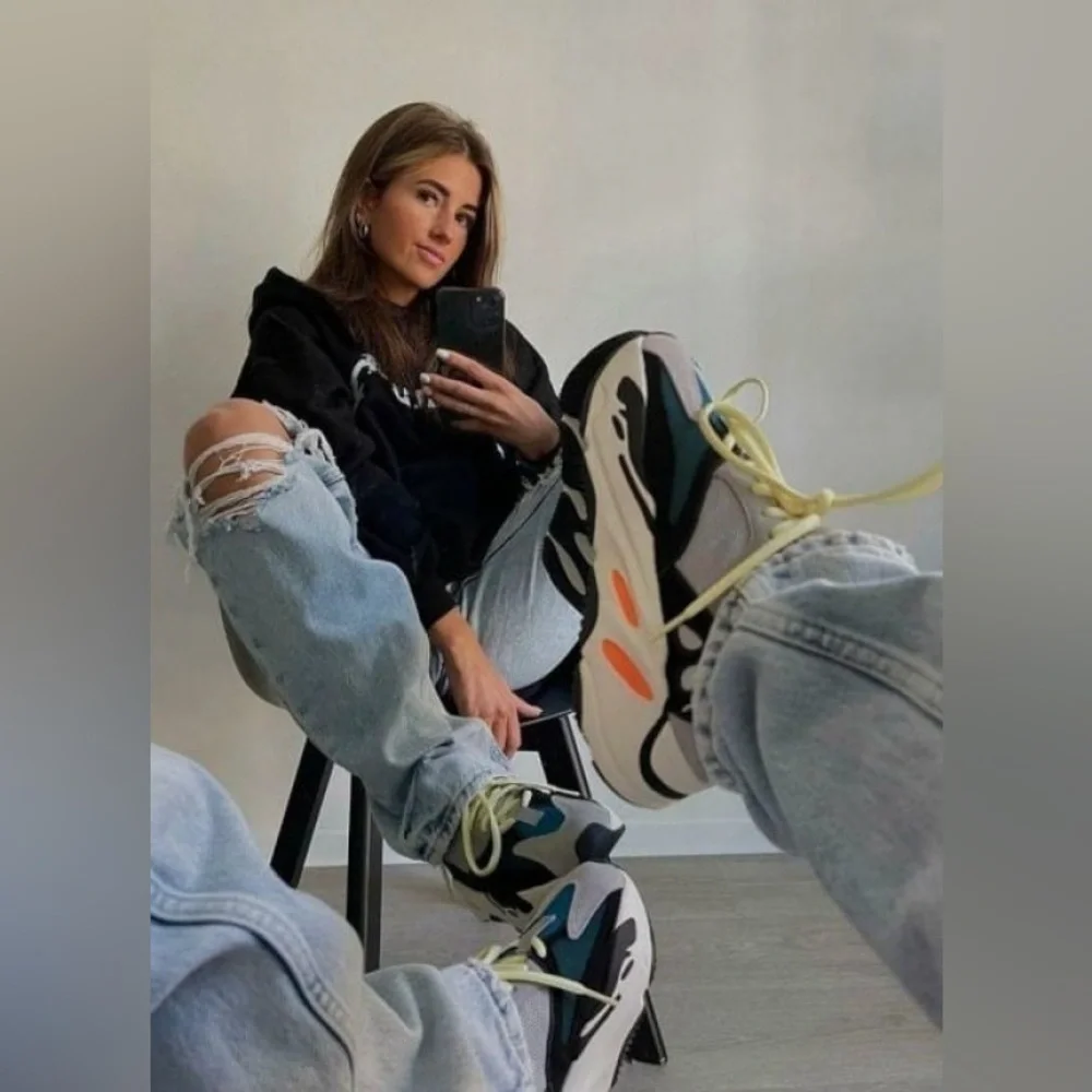 YEEZY BOOST 700 WAVE RUNNER 2017 Adidas Yeezy original sneakers 100% Authentic